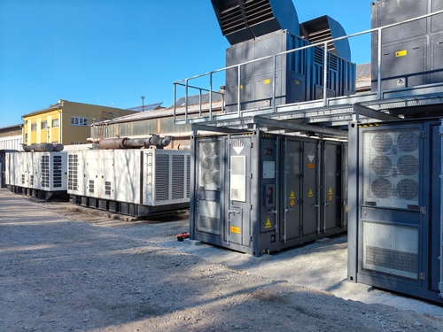 Casque d'alimentation Hua. 1MW/3.44MWh réservoir de stockage d'énergie de refroidissement liquide.